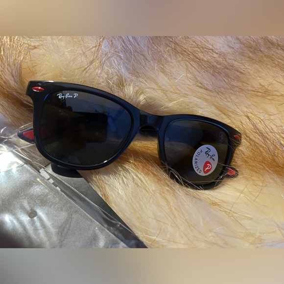 Rayban Scuderia Ferrari sunglasses RB4195-F 52-20 145 - Picture 2 of 9